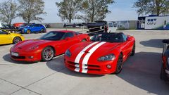Viper-Corvette.jpg