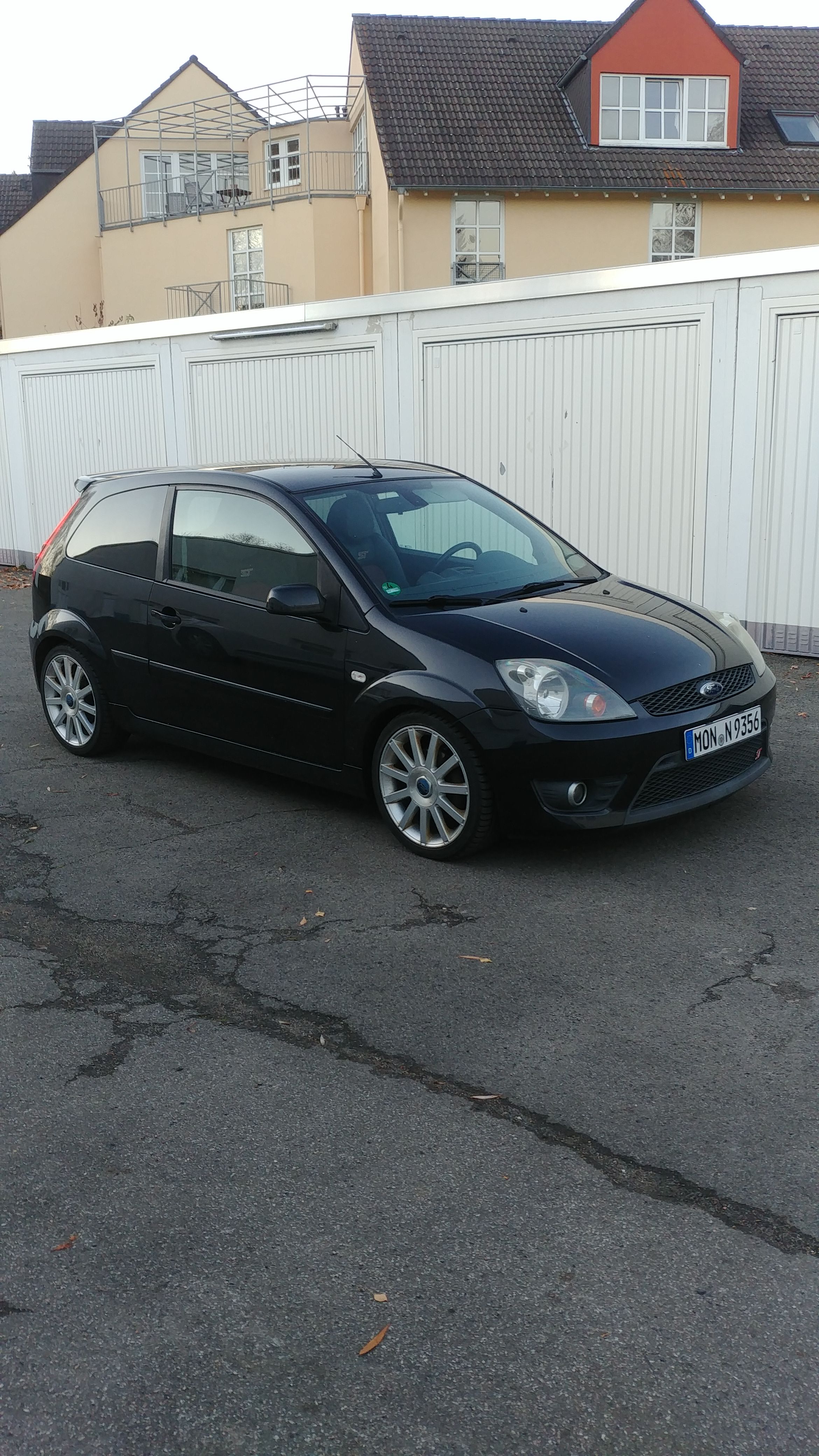 Low Budget Fiesta St 150 Vorstellungen Trackday Forum Com Verein Forum Motorsport