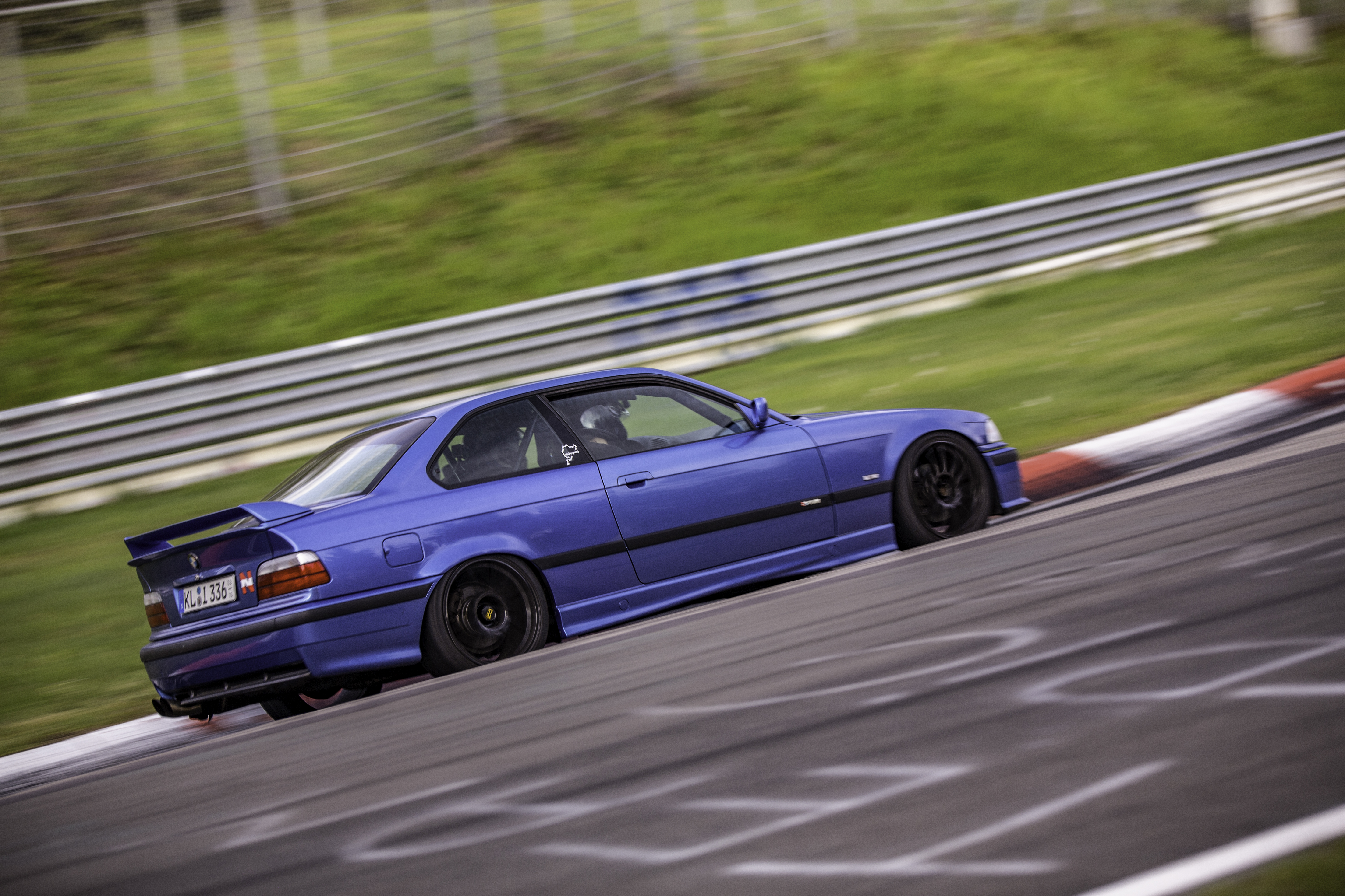 Bmw E36 Estorilblau Umbau Tracktools Autos Trackday