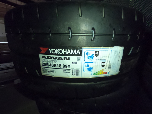 "Nicht mehrt aktuell" Neue Yokohama Ao52 255/40 R18 - Felgen / Reifen ...
