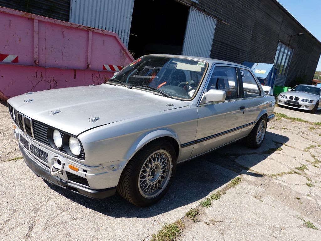 BMW E30 340i VFL V8 M62 M60B40 Umbau Tracktool / Motorrevision - Autos ...